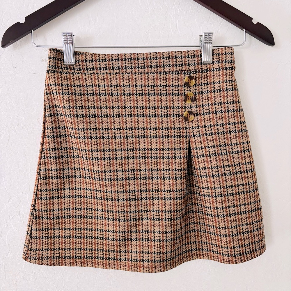 Girls‎ Plaid A-Line Skirt Size Medium (10/12)